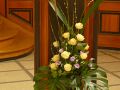 kirche blumen goldeneHochzeit